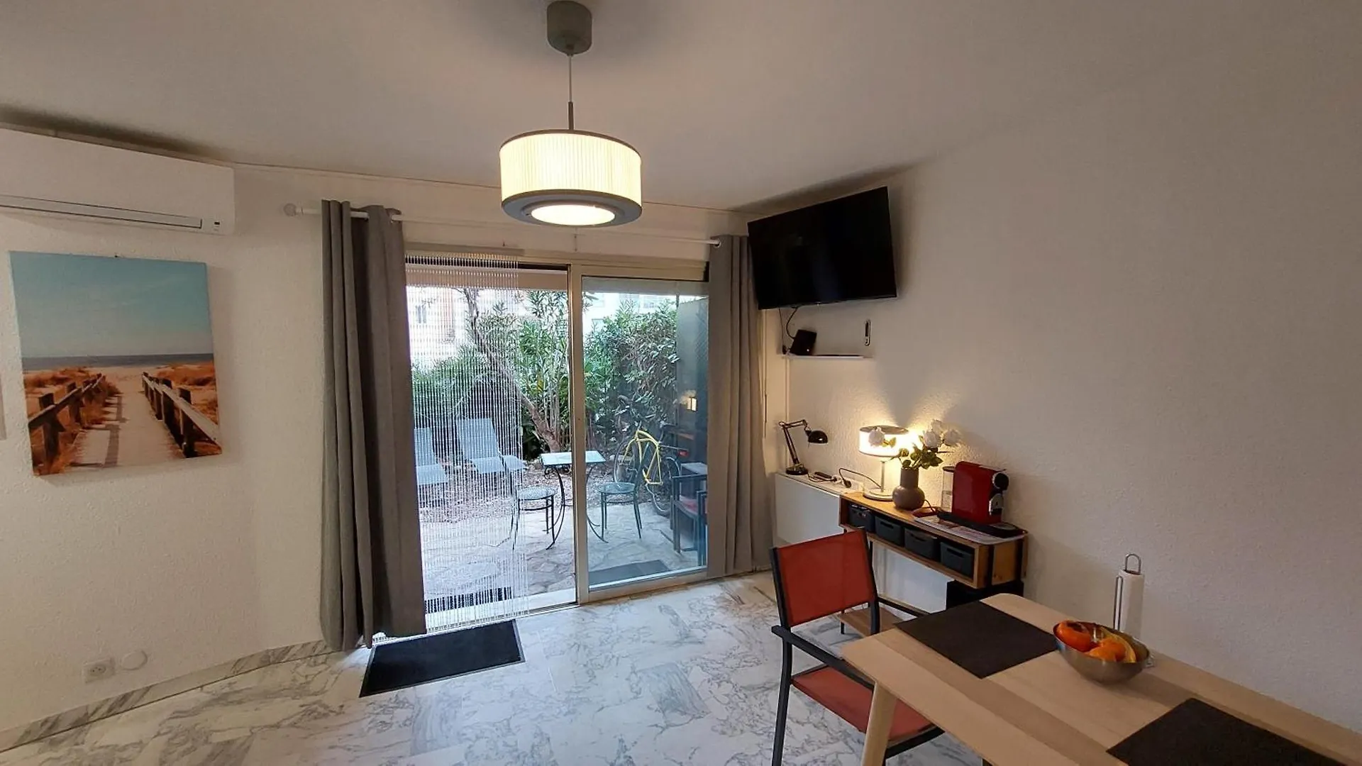 Studio F1 Avec Jardin, Proche Du Palais Des Festivals Et Des Plages 칸느 0*,